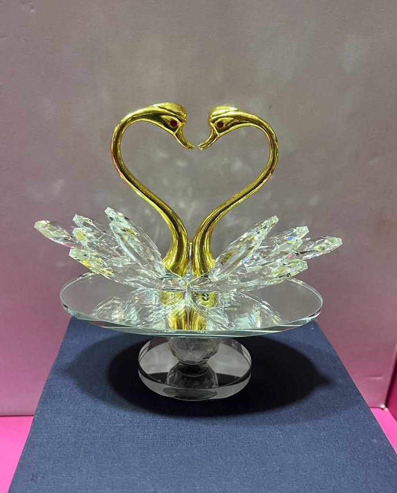 Crystal Medium Couple Glass Swan Valentine's Day, Wedding Anniversary Present