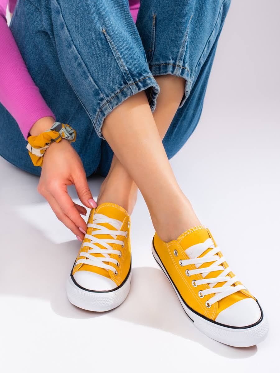 Yellow Converse Canvas Synthetic Round Toe Lace-Up Closure Casual/Sports Sneakers For Men Women